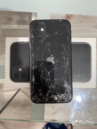 iPhone 11, 64 ГБ