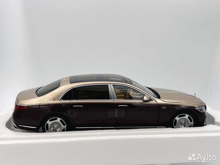 Mercedes Maybach S680 1/18 Almost Real