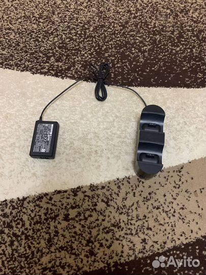 Playstation 4 консоль 2 джостика, зарядка