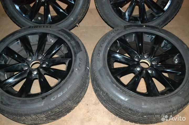 Диски BMW R18 с зимними шинами 245 50 18