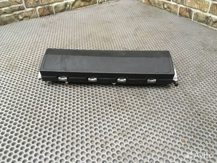 Подушка безопасности пассажирская (в торпедо) BMW