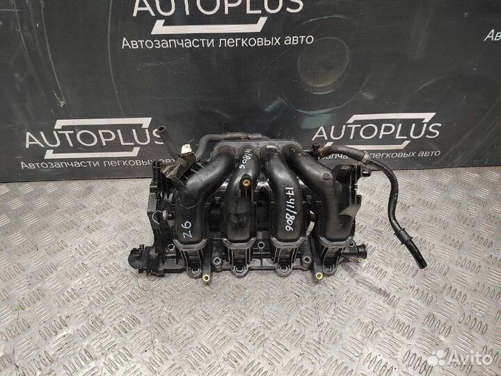 Впускной коллектор Mazda 3 Z6