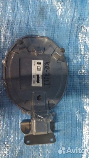 Лючок бензобака Ford Maverick