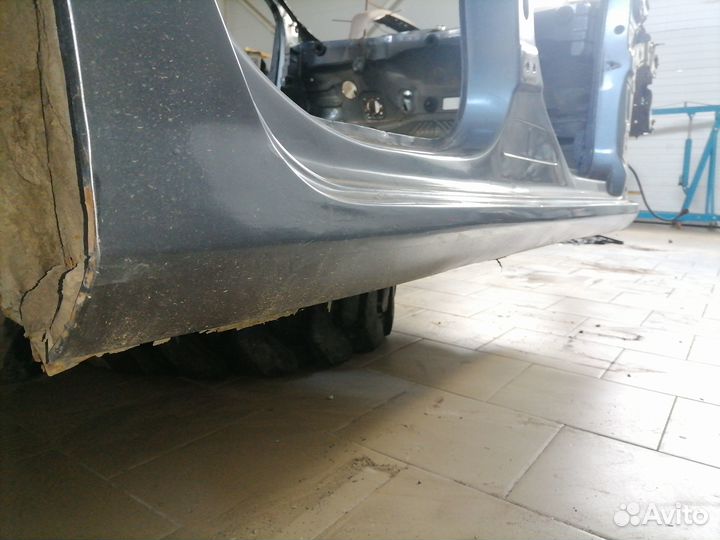 Порог кузова правый Peugeot 308 1 хэтч