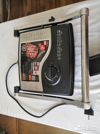 Электрогриль Redmond Steakmaster RGM M800