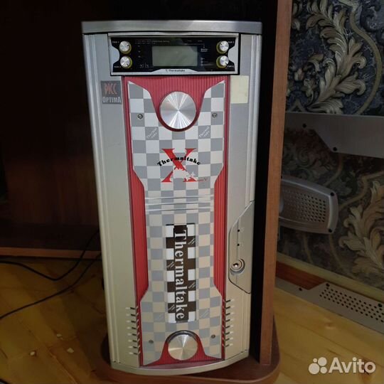 Корпус для пк- сервера Thermaltake X