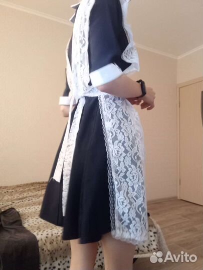 Белый школьный фартук