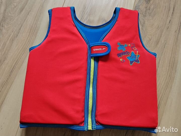 Детский гидрокостюм и жилет