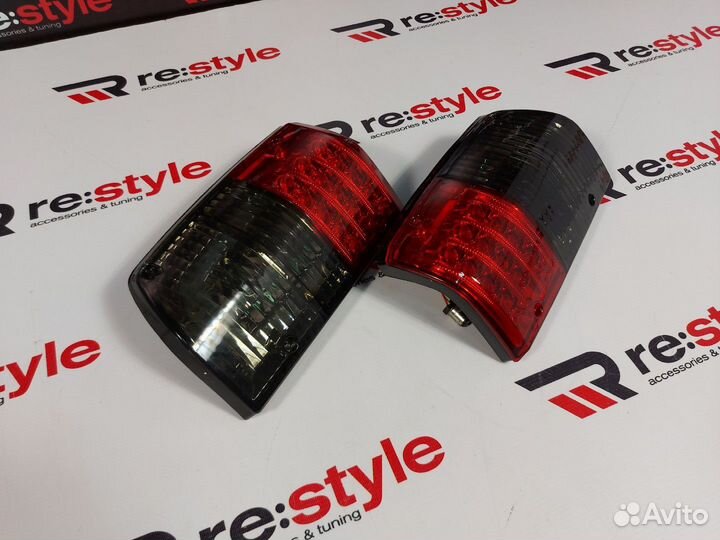 Стопы Nissan Patrol 60 Красно-Черные Диодные R2575