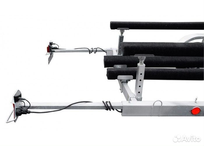 Прицеп легковой д/катеров и яхт L8025-2.35.602