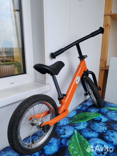 Беговел детский для 3х лет б/у