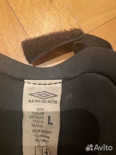 Щитки футбольные детские