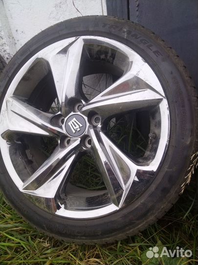 Triangle Snowlink TWT02 225/45 R18 95V
