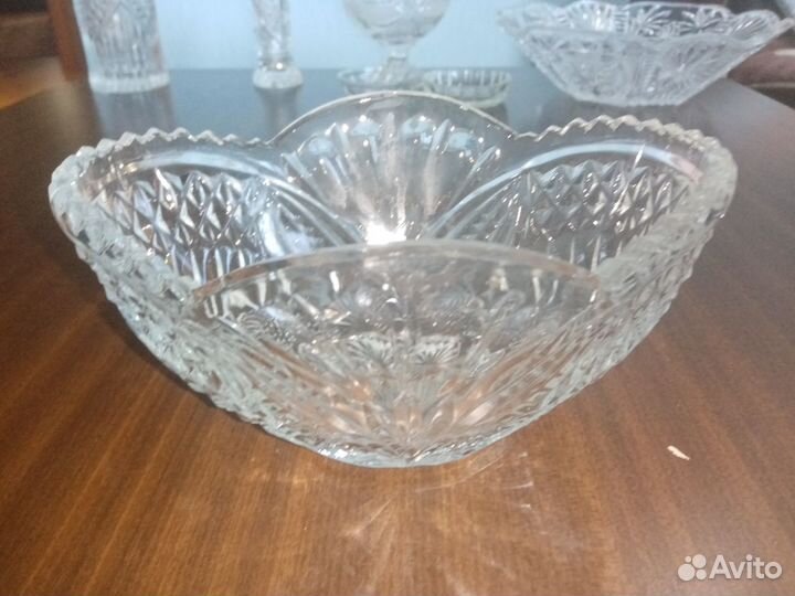 Хрусталь новый советский.салатницы и др