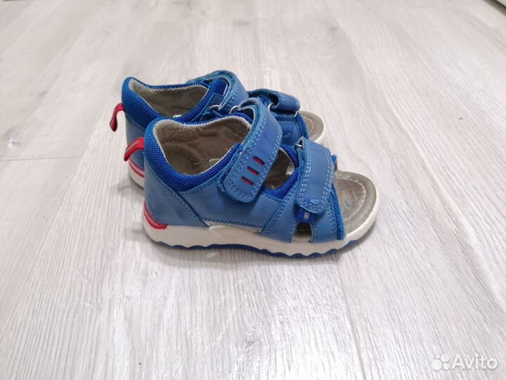 Сандалии Tombi 24