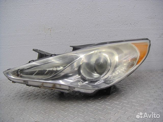 Фара левая Hyundai Sonata