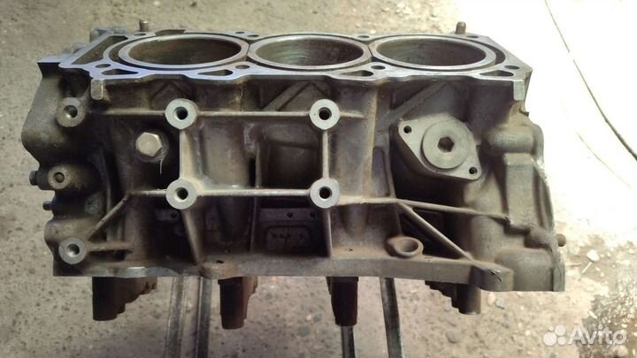 Блок двигателя Nissan VQ35 Elgrand