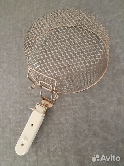 Кастрюли.Чашки.Кухонные принадлежности