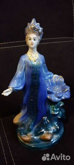 Статуэтка хозяйка медной горы гжель