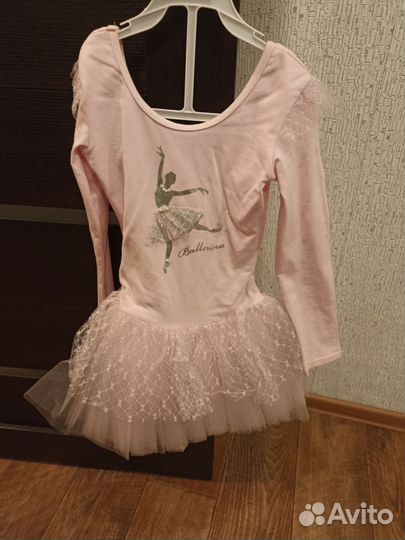 Гимнастический купальник с пышной юбкой