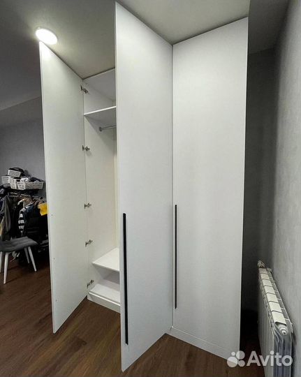 Шкаф распашной с фрезерованными фасадами