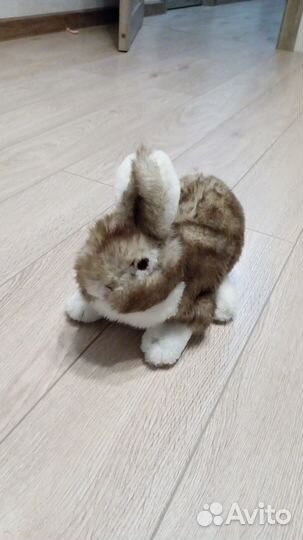 Кролик с замком снизу