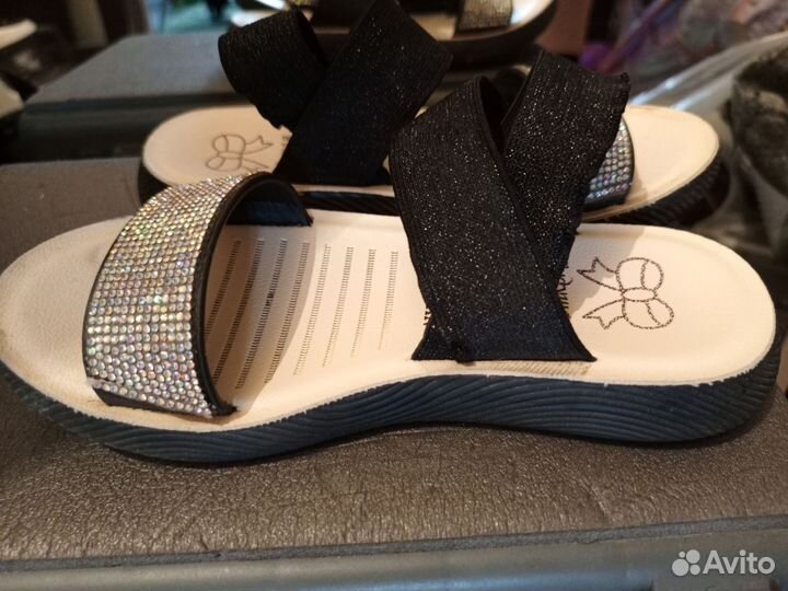 Сандалии для девочки