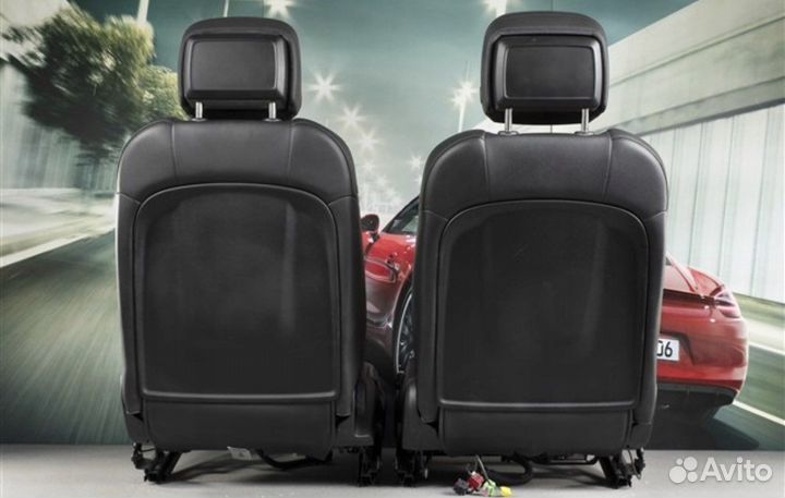 Сиденья Porsche Macan, кожзам, черные, алькантара