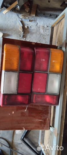 Задние стопари Volvo 244 DL