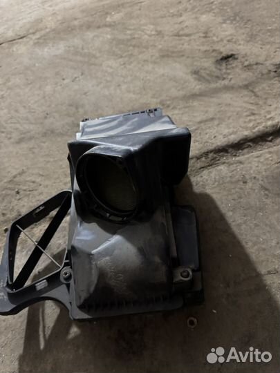 Корпус воздушного фильтра audi a4 b8