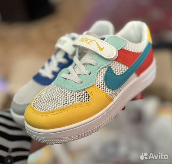 Кроссовочки детские 32,33,35