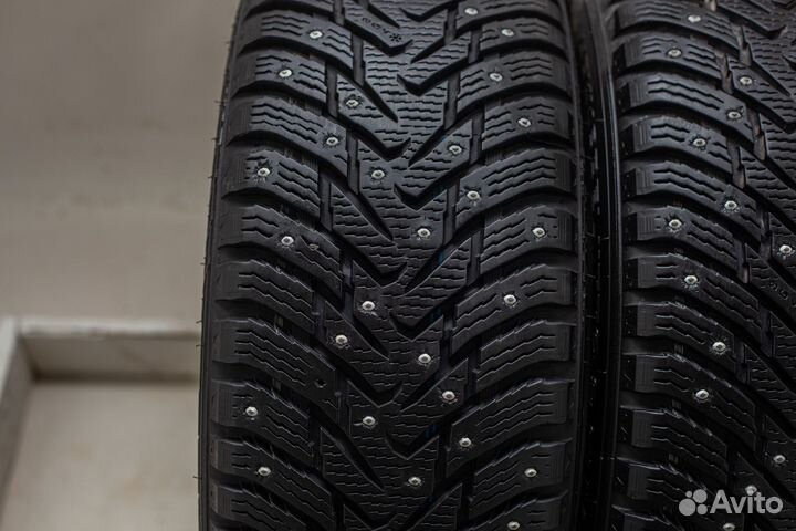 Nokian Tyres Hakkapeliitta 8 SUV 225/60 R17 99T