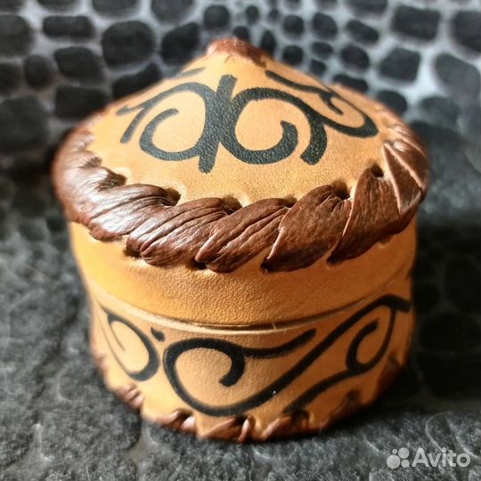 Шкатулки деревянные винтаж и кожаная