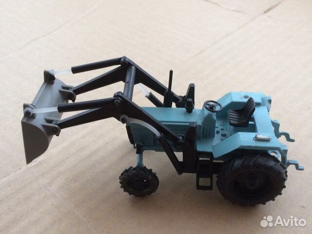 Модель трактора. ссср. 1:43