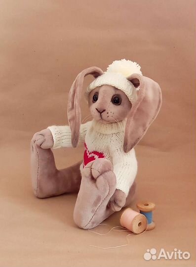 Плюшевый заяц ручной работы