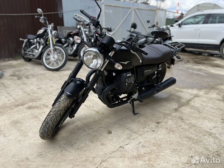 Moto Guzzi V7 III stone 2018 5200 км