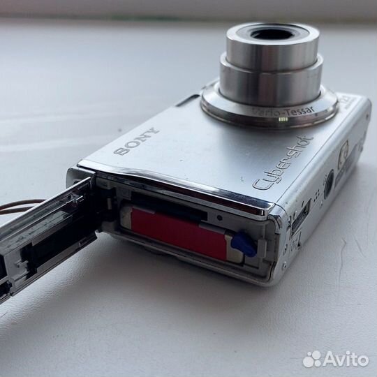 Компактный фотоаппарат sony cyber shot