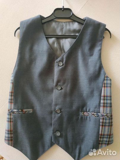 Жилетка для мальчика школьная 128