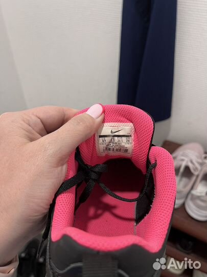 Кроссовки nike женские