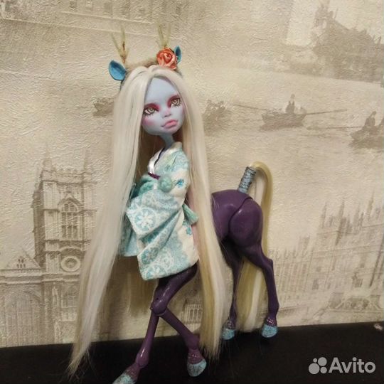 Кукла monster high. Кукла Монстер Хай. Ооак Авея