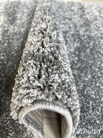 Ковер с длинным ворсом шегги