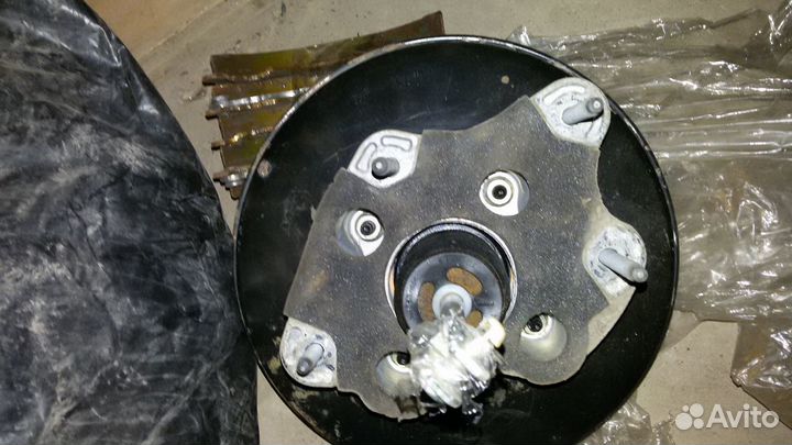 Ниссан микра К 12 вакуум тормозов