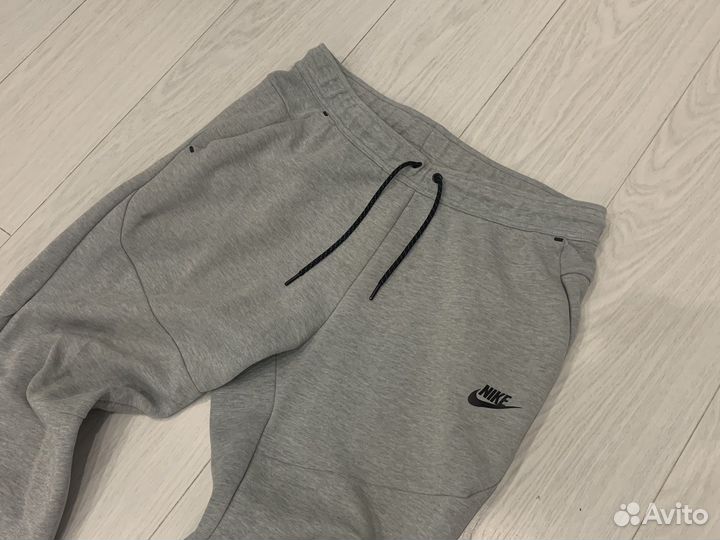 Спортивные штаны nike tech fleece