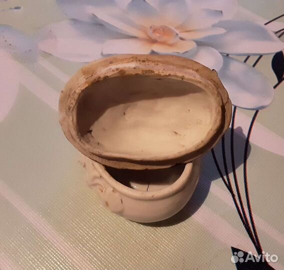 Шкатулка фарфоровая старинная, 19 век