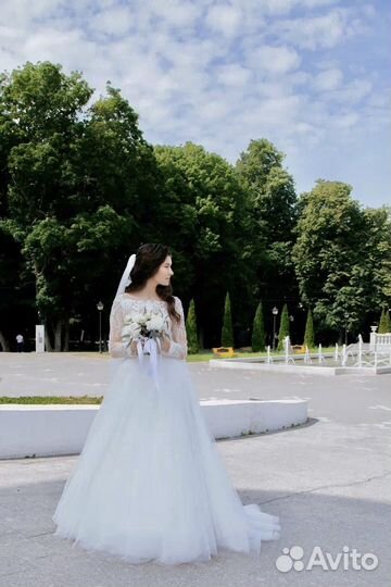 Свадебное платье