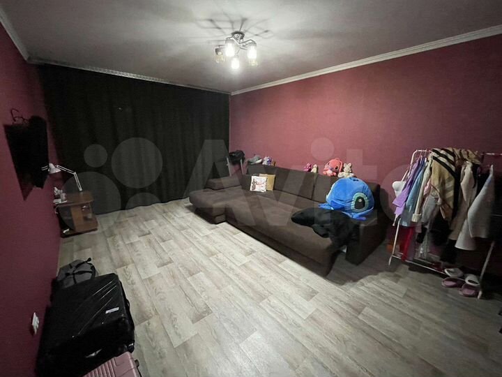 2-к. квартира, 57 м², 2/5 эт.