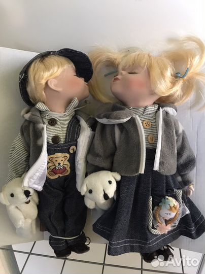 Кукла фарфоровая коллекционная