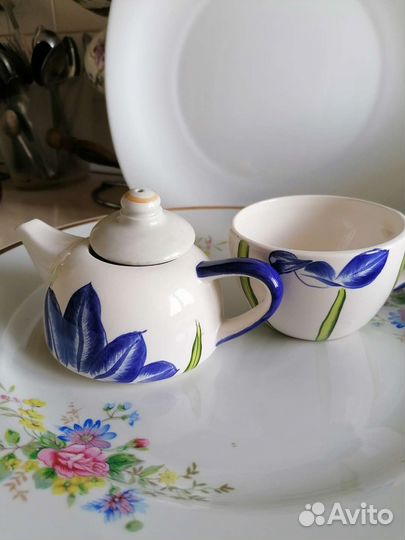 Блюда большие и чайничек