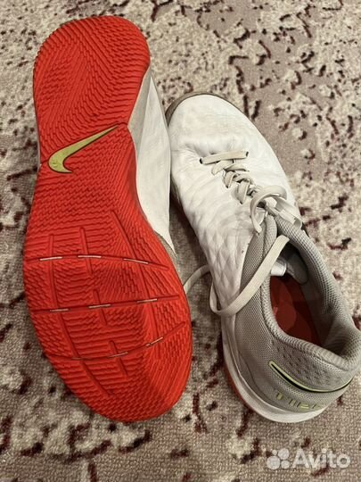 Футбольные бутсы nike tiempo