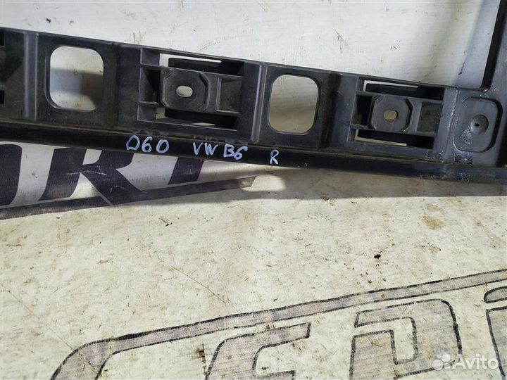 Кронштейн крепления бампера задний правый